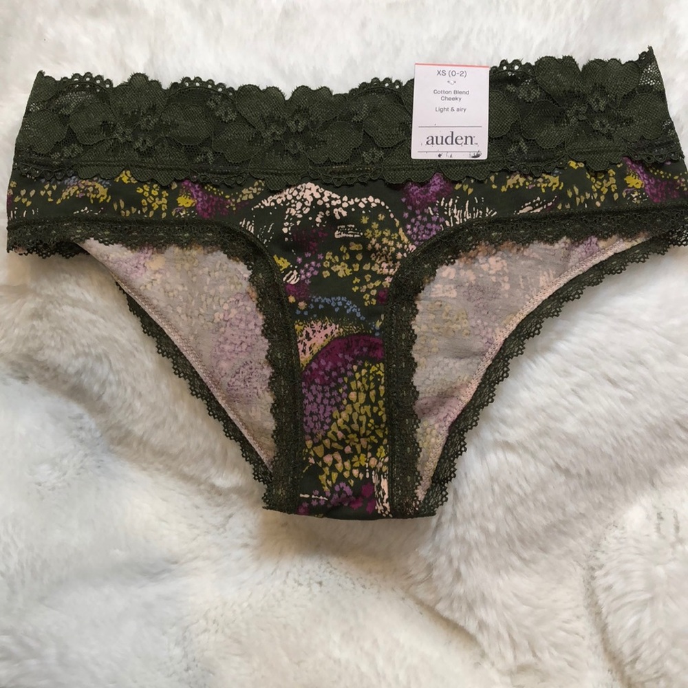 Women’s cotton cheeky.